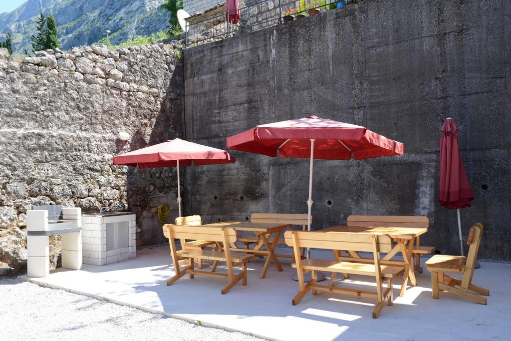 Apartments Ivanovic Kotor Kamer foto