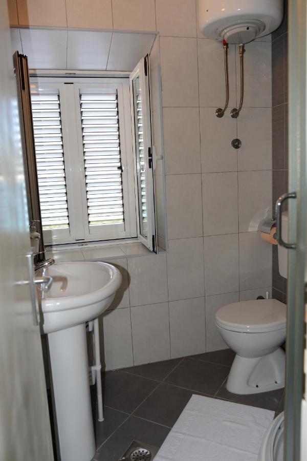 Apartments Ivanovic Kotor Buitenkant foto