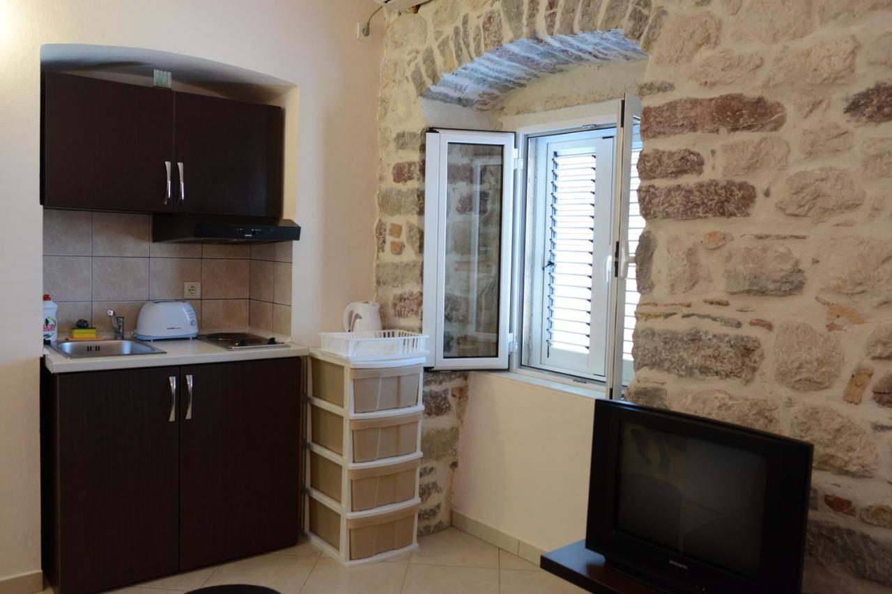 Apartments Ivanovic Kotor Buitenkant foto